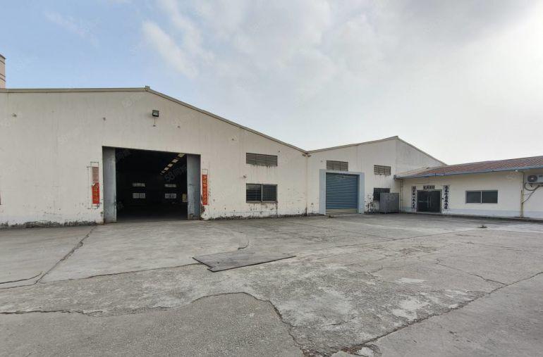 秋长独院2000平原房东6.5米钢构厂房仓库出租1500空地