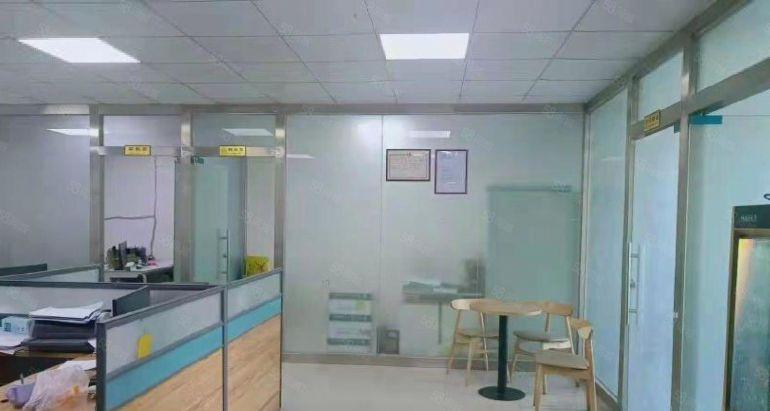 业主急租 新圩长布工业区12号二楼800带装修厂房出租