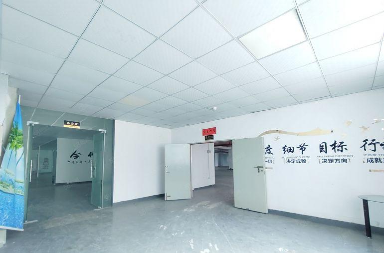 9块钱精装修！淡水原房东红本园区楼上1800平厂房出租可分租