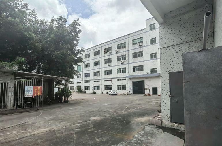 新圩经典小独院4000平空地超大好进大车原房东实际面积