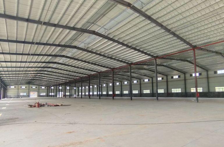 惠阳滴水8米7000平钢构厂房出租，可分租