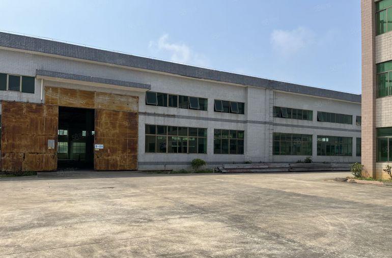 11块！新圩2600平原房东独门独院厂房仓库出租空地大可分租