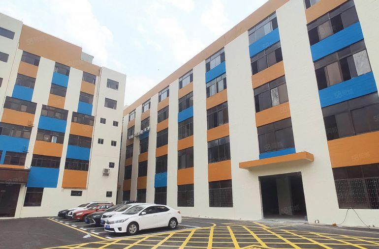 10块带装修！秋长楼上2000平全新地坪漆标准厂房仓库出租