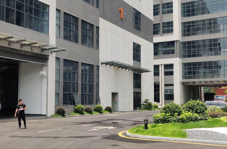 无公摊！原房东厂房直租实际面积大小可分租行业无限！！三吨货梯