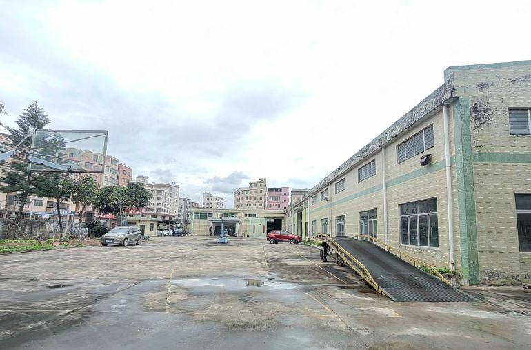 新圩工业园独门独院厂房出租5600平钢结构厂房空地大独院仓库