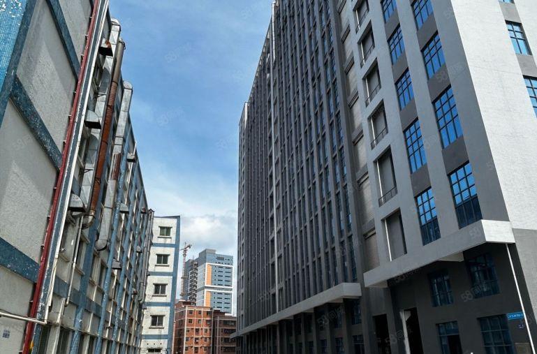 9元！秋长红色干线旁新出红本厂房低价出租200平起分租