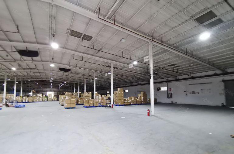 新圩石岗吓工业区滴水6米带卸货原房东红本钢构厂房出租可分租