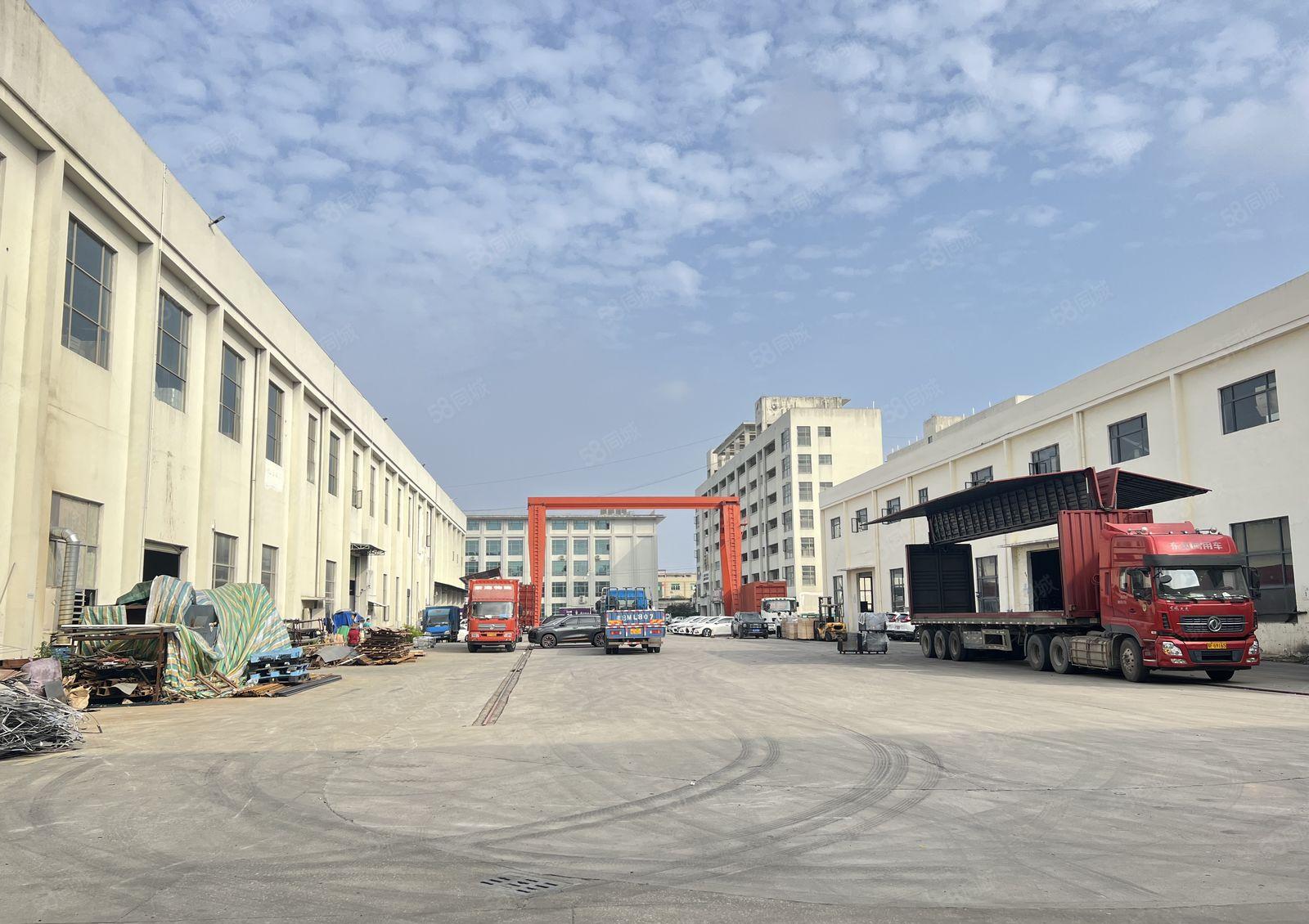 惠阳三和新出原房东8000平米仓库厂房低价出租空地大可分租！