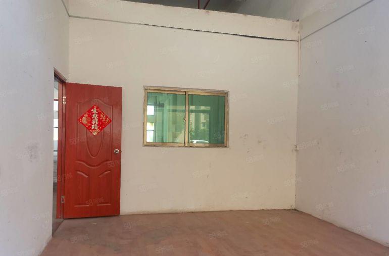 新圩镇隆带全新装修厂房1600平一楼1200平水电齐全招租