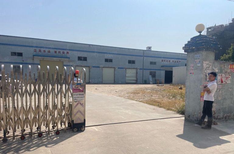 新圩原房东独门独院钢构，空地大，好进大车，价格便宜，免租期长