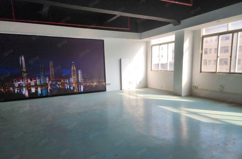 惠阳白云新城精装厂房出租，面积664