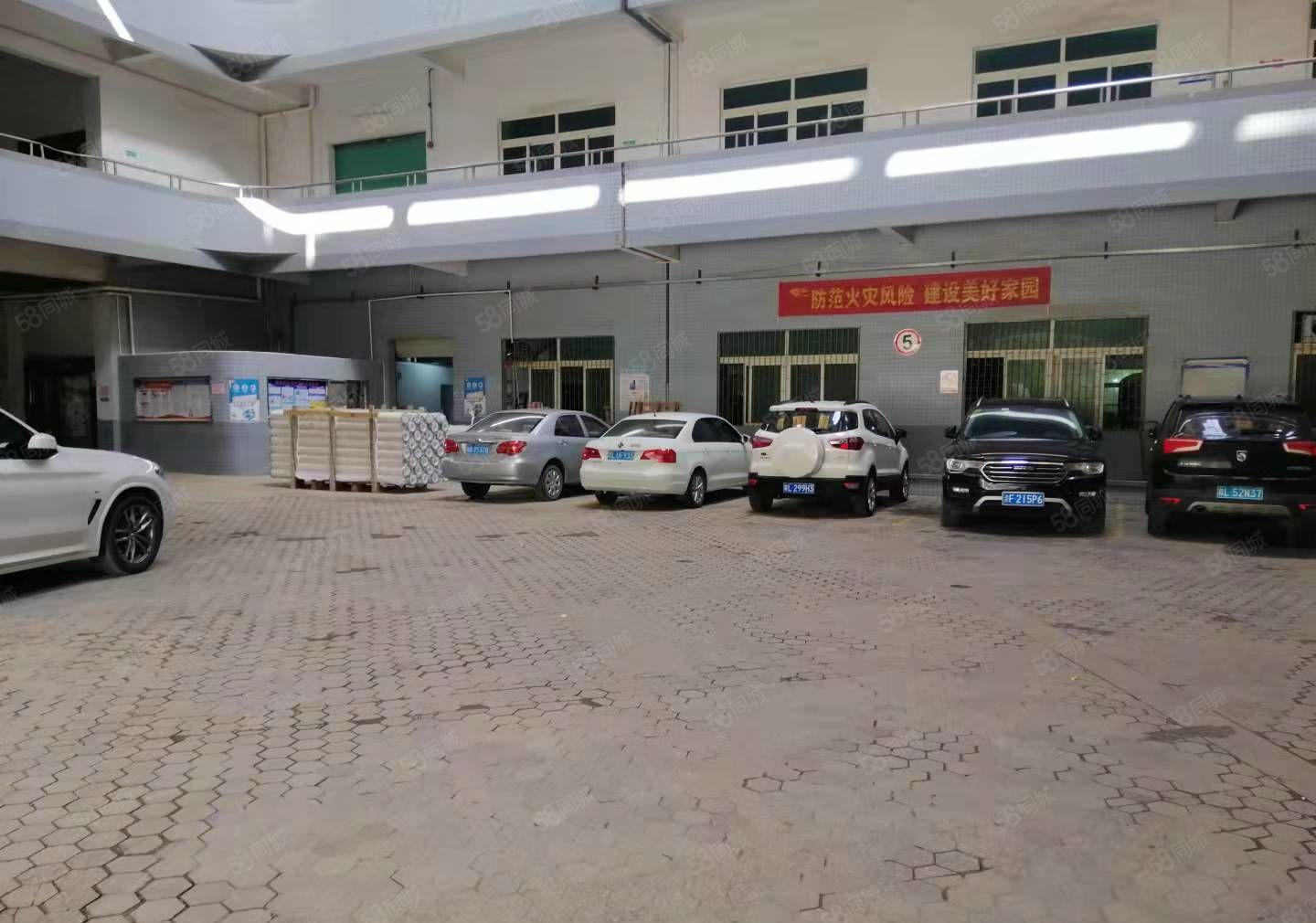 白云坑工业园厂房100平方起分，证件齐全，一楼楼上均可