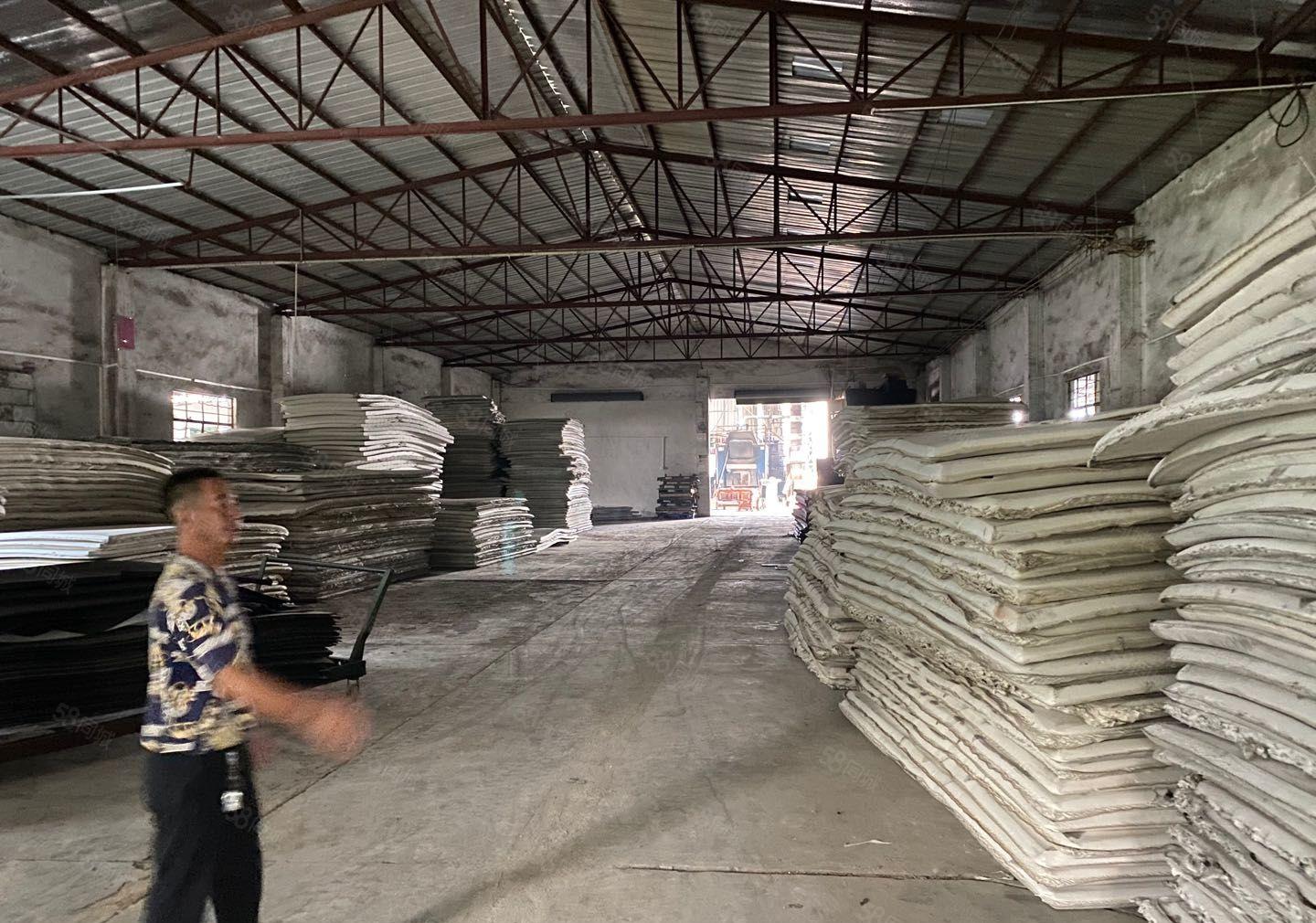 镇隆单一层红本钢构厂房4000平可做海绵泡沫，有锅炉，可分租