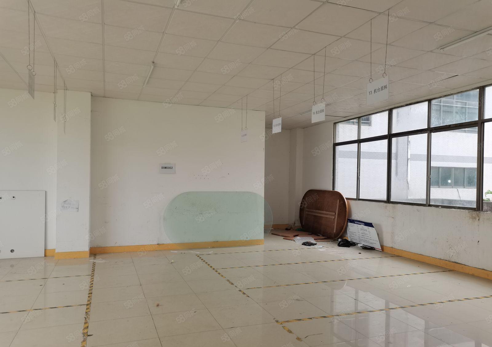 镇隆四环路边2楼1200平方实际面积出租带装修