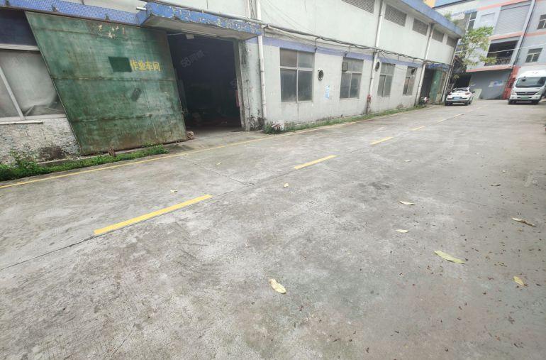 东风独栋1200平钢结构厂房