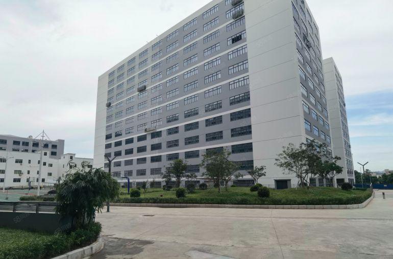 9.9惠阳秋长全新楼上2000平可分租，配套齐全，水电到位