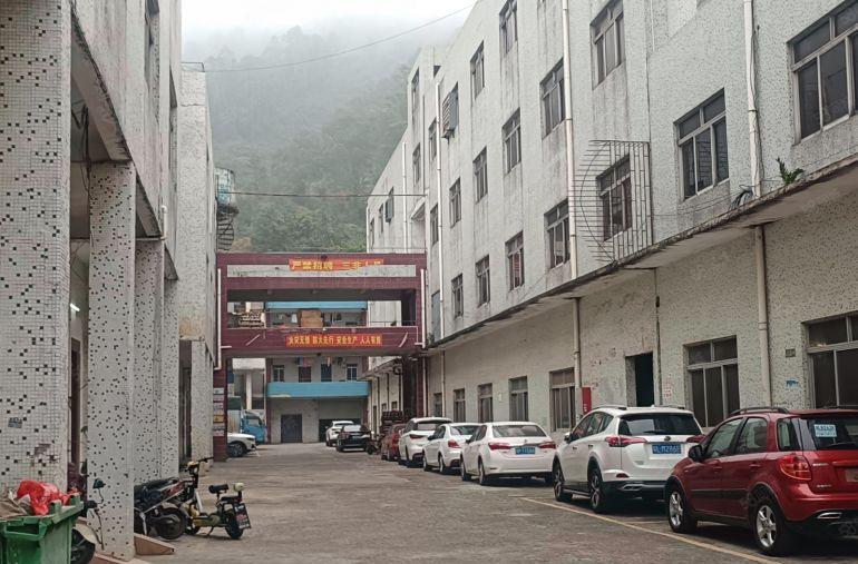 惠阳新圩花边岭新出原房东红本标准厂房800平方米出租