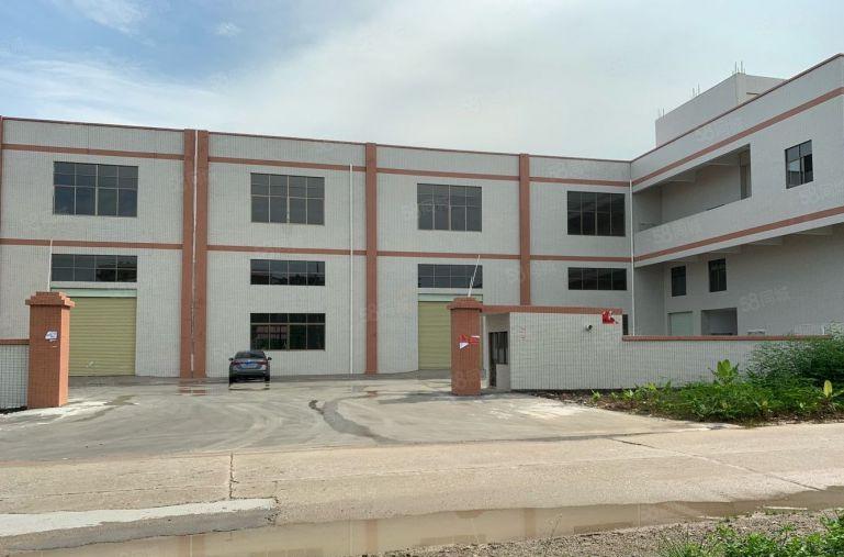 新圩长布主干道旁独院7200平实际面积可分租500起底价8元