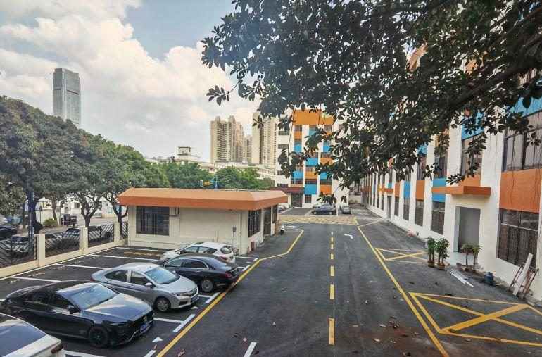 6块特价急租淡水中心区1500平红本厂房出租！！！