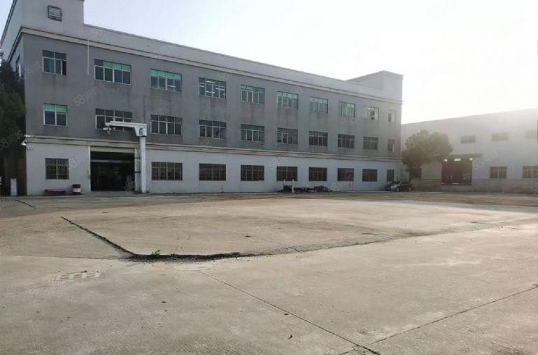 免租期3个月，镇隆钢构独院，滴水8米，空地大，原房东低价出租