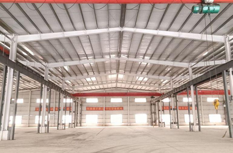 6元，6元秋长滴水八米22000平钢构出租可分500平.