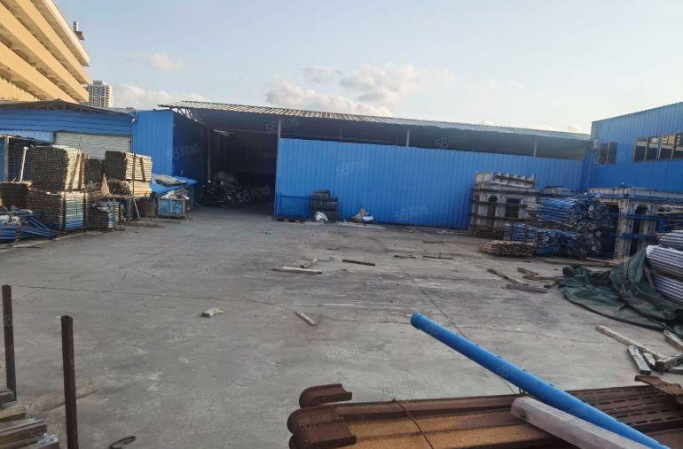 700空地500厂房，硬化地，5元靠马路边