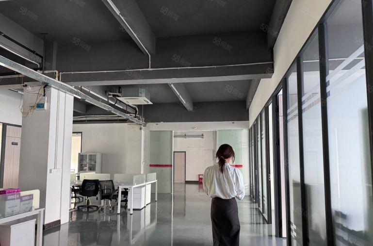 十块急租!秋长新出单层面积一千平带装修原房东厂房带现成水电！