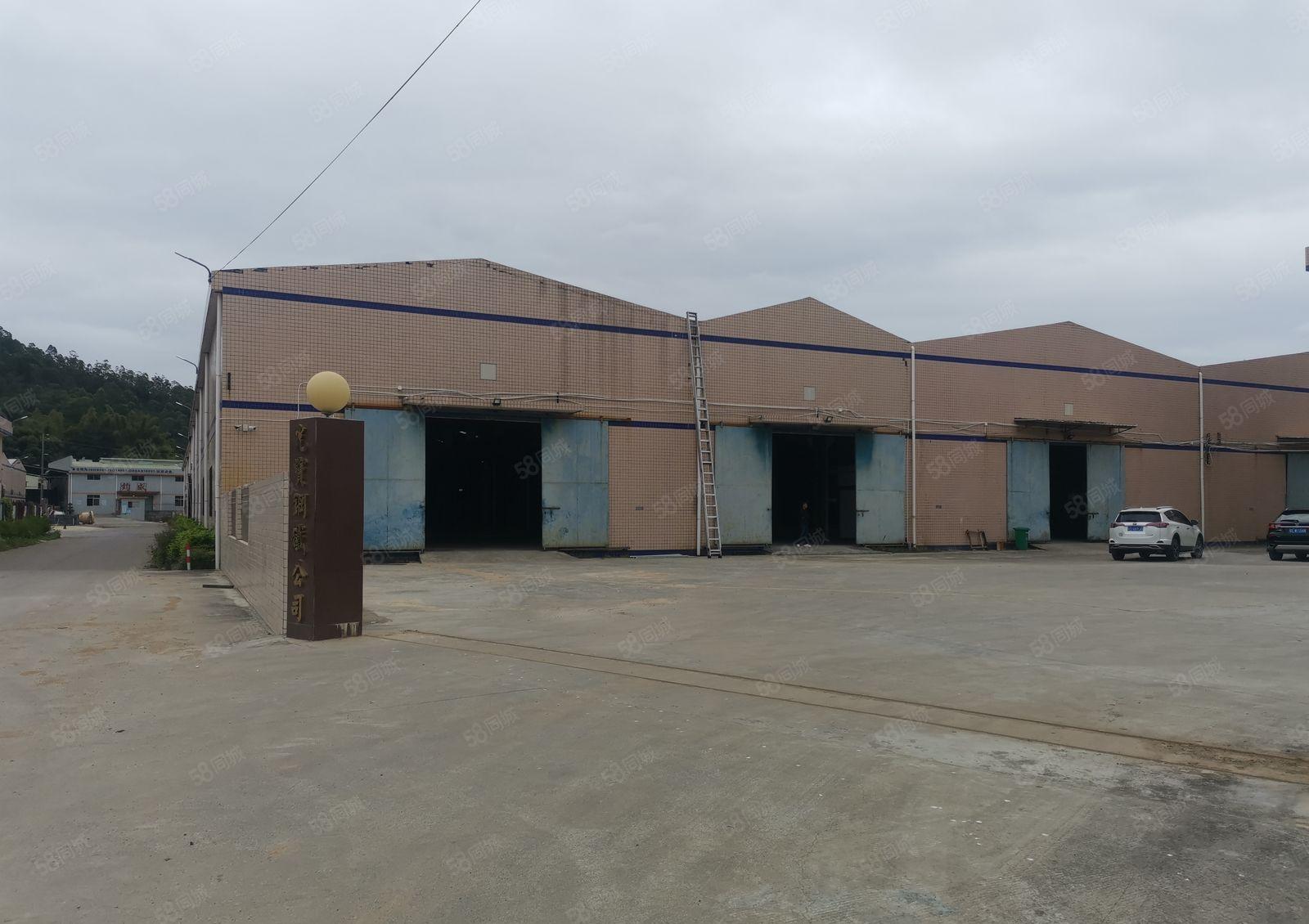 新圩长布重工业钢构11090平米出租，空地大带行车，可办环评