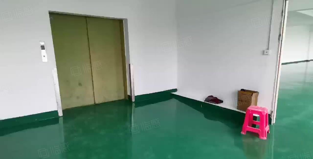 惠阳新圩原房东工业园新出带装修一楼二楼960平厂房出租可分租