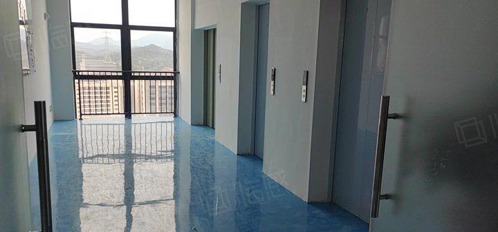 8元！沙田镇2000平现成装修办公室原房东厂房出租