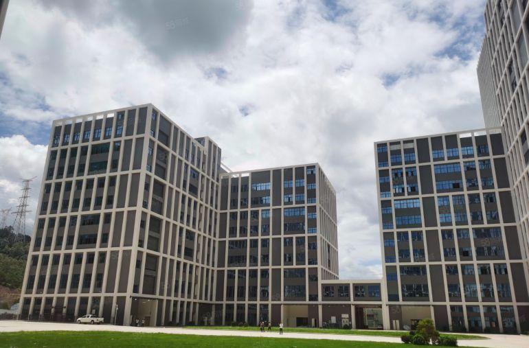 惠阳三和8块厂房出租大小可分租一楼带牛角好招工靠近高速出口。