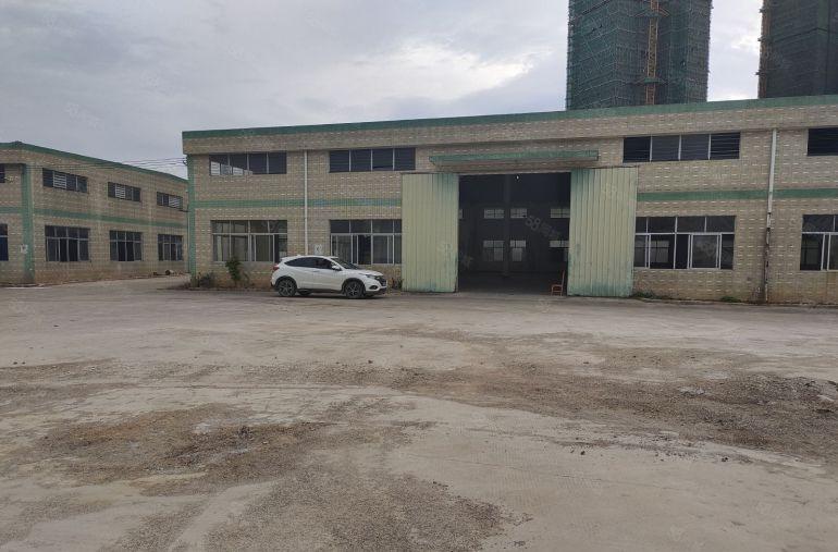 惠阳淡水高速旁滴水7米钢构厂房2400平带牛角低价出租可分租