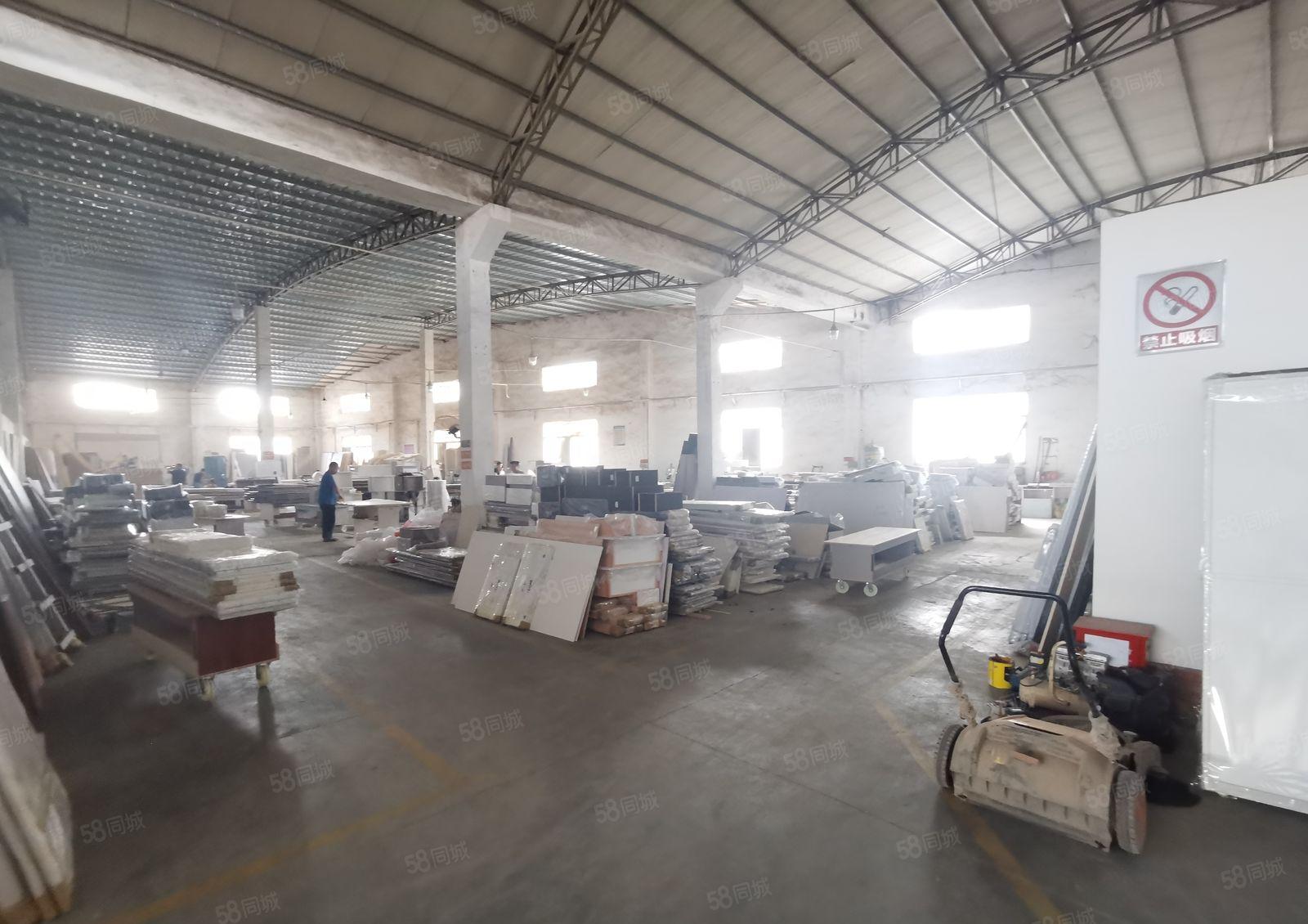 红本钢结构滴水8米厂房出租