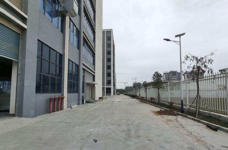 10块！秋长白石原房东20000平方全新红本厂房出租大小可租