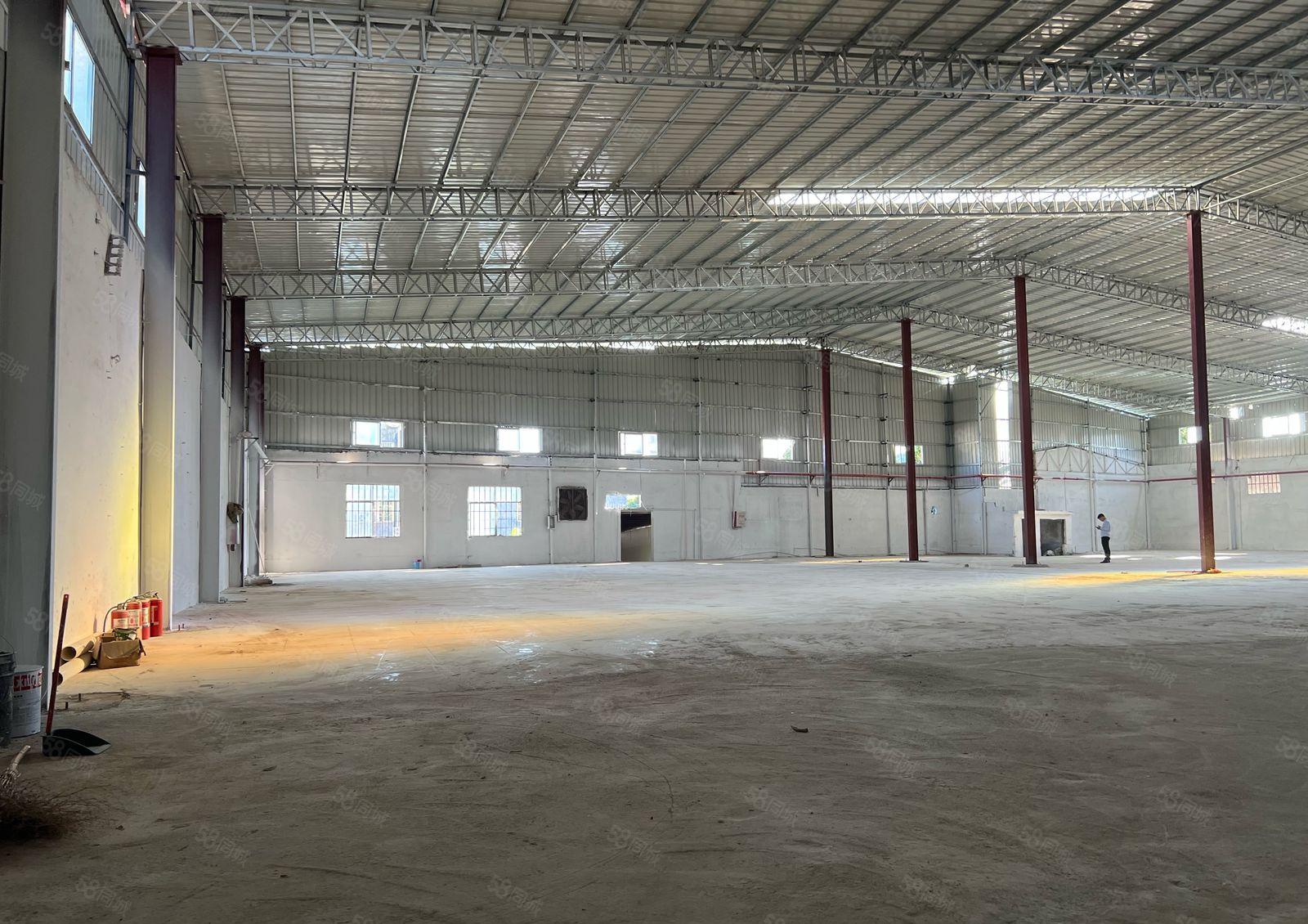 秋长白石钢构400平方出租价格低可喷油不限行业