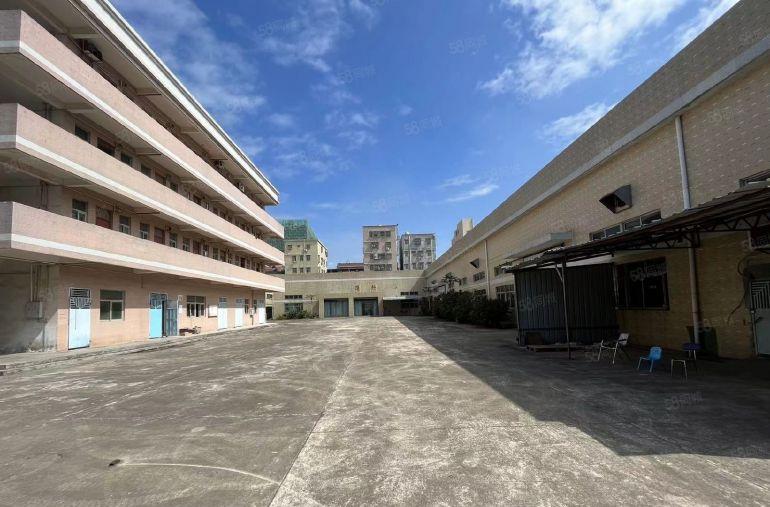 秋长独门独院钢构6000平方有牛腿原房东实际面积空地大招租