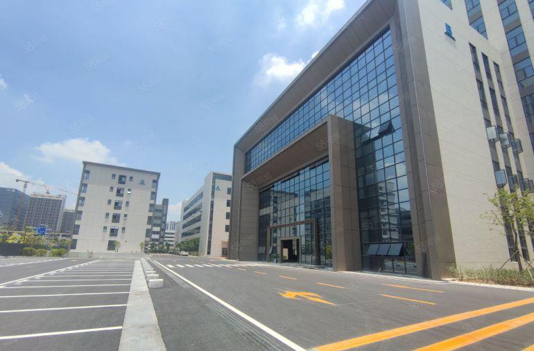 惠阳镇隆厂房新出3千平方带装修厂房低价出租可分租高速路口