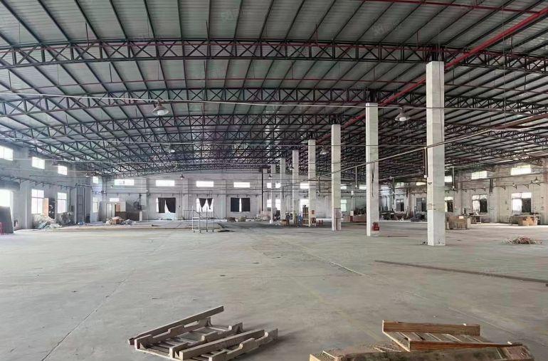 秋长红色干线边原房东独院一层厂房8200平方