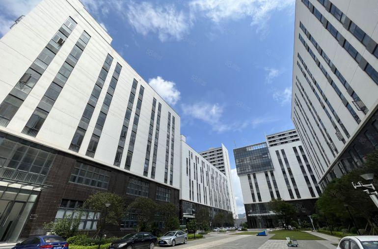 出租惠阳秋长原房东全新红本厂房出租，无公摊带装修