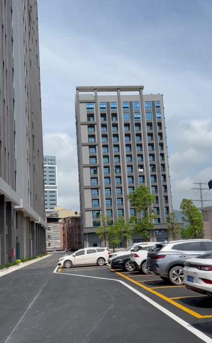 9元！秋长红色干线旁新出红本厂房低价出租200平起分租