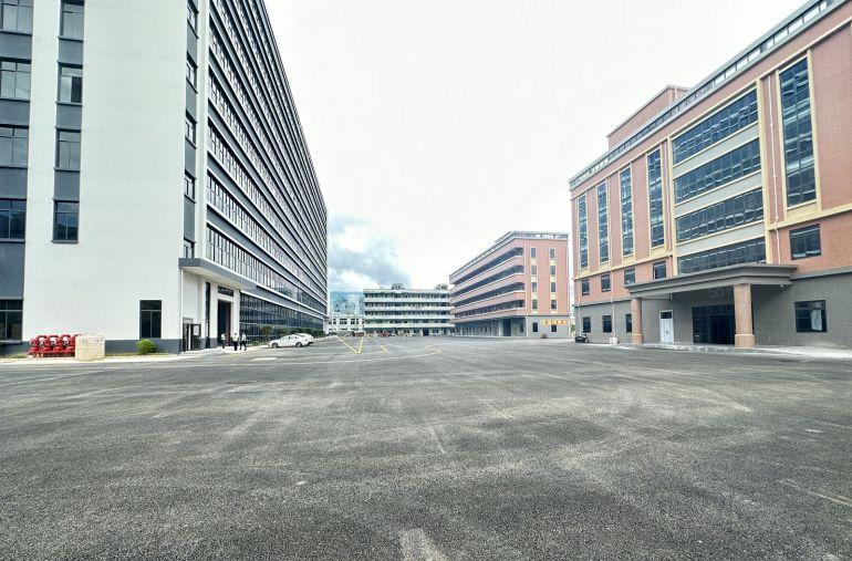 10块半年免租期惠阳秋长全新红本厂房每层4000平300起租