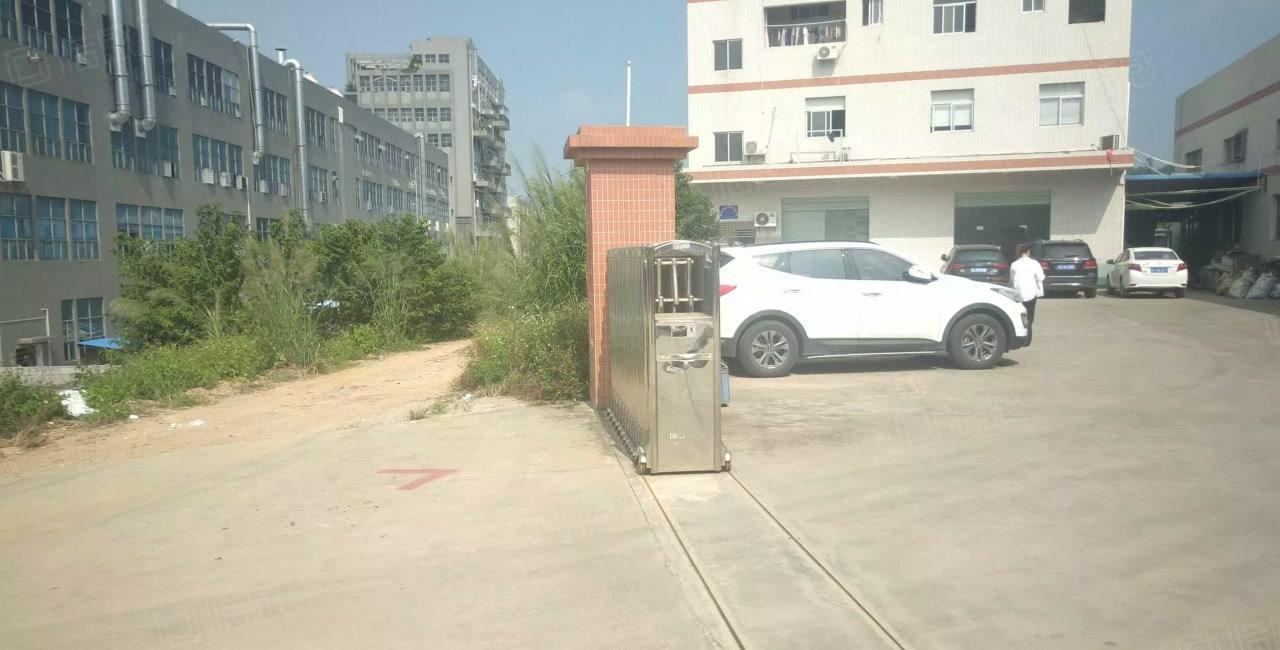 新圩长布村高速路口1.5公里靠山边钢构2600平可做污染