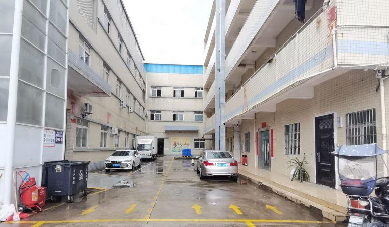 5元厂房！镇隆新圩一楼800平带装修楼上350平仓库出租!