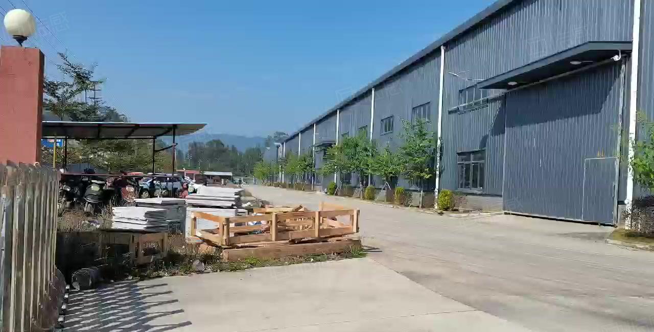 （带行车）惠阳钢构厂房出租，滴水9米高，空地面积3千，可分租