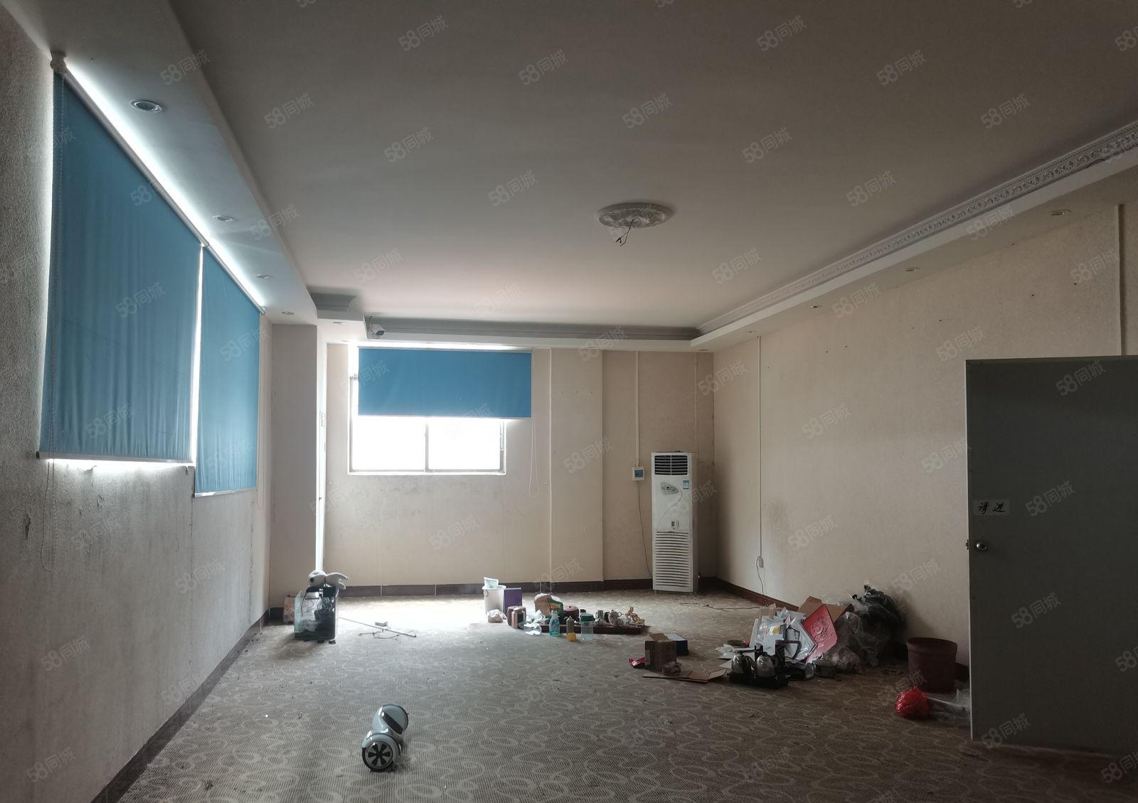 镇隆高速出口205国道边独院2800平方出租