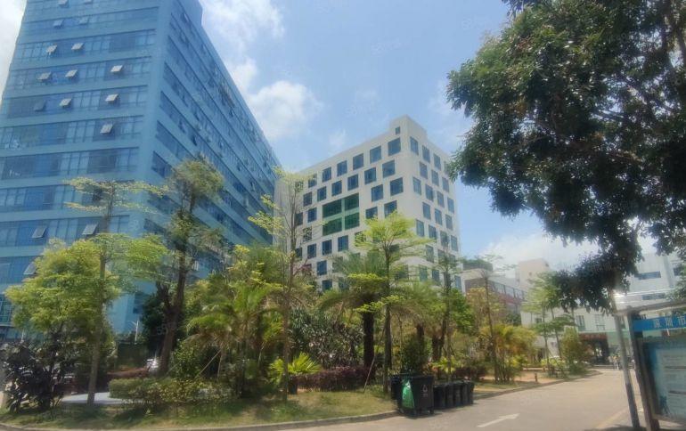 惠阳秋长工业园1000平临深厂房仓库低价出租空地大车位足可分