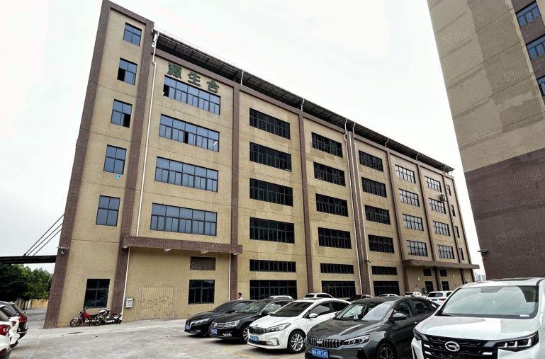 惠阳淡水高速附近新出精装修厂房仓库底价出租6600平米可分租