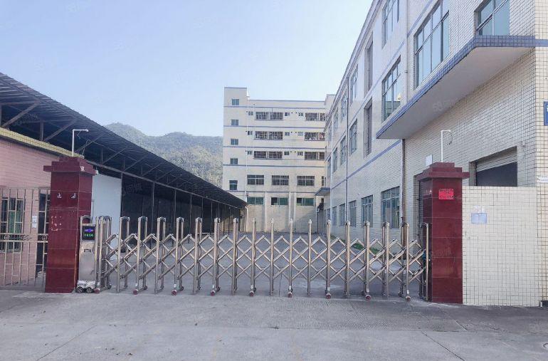 9元独院！镇隆皇后村5000平独院厂房仓库低价出租 大小分租