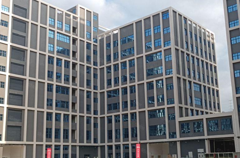 （只租8元壹平方）惠阳三和街道主干道边花园式厂房出租