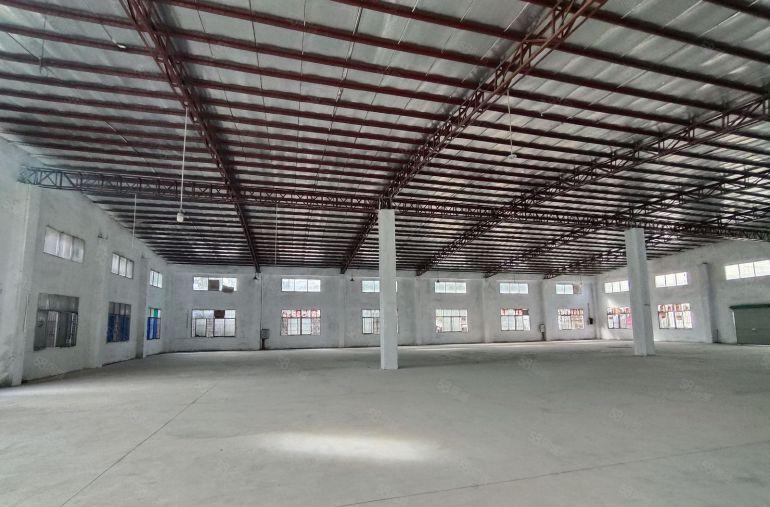 新圩靠近高速靠近秋长原房东7米钢构2500平方零公摊低价出租